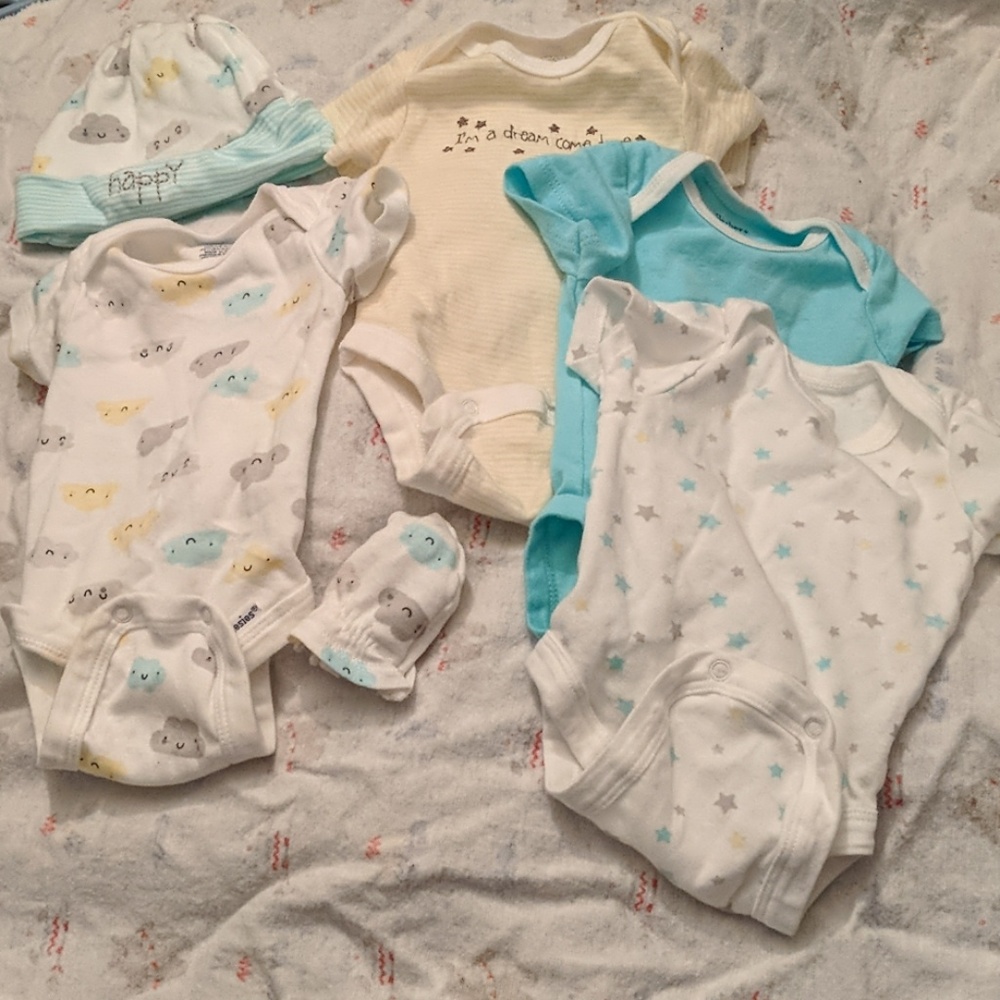 Gerber newborn neutral set